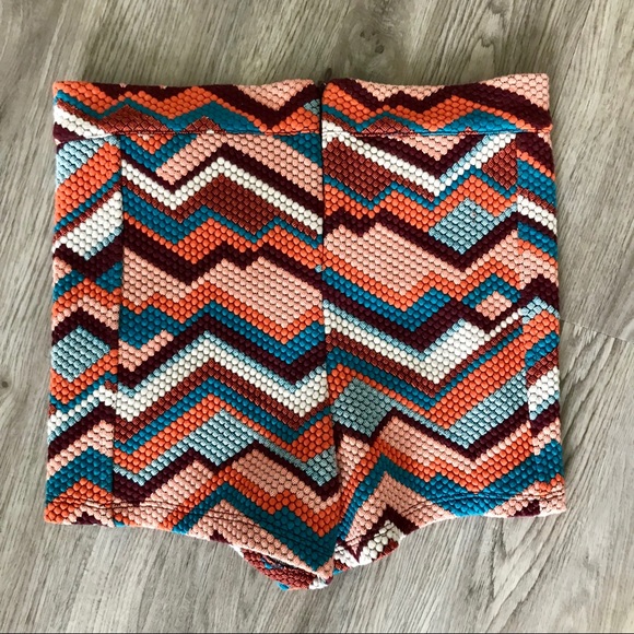 Free People Chevron Shorts - Picture 3 of 7